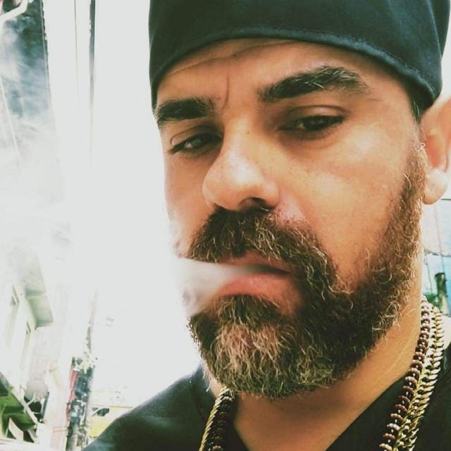 Tata Ramiro - Oraculista e Especialista em Baralho Cigano